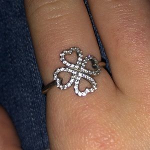 Pandora Petals Of Love four leaf clover clear CZ retired ring
